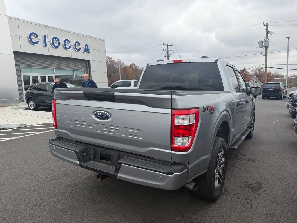 2022 Ford F-150 XL STX photo 4