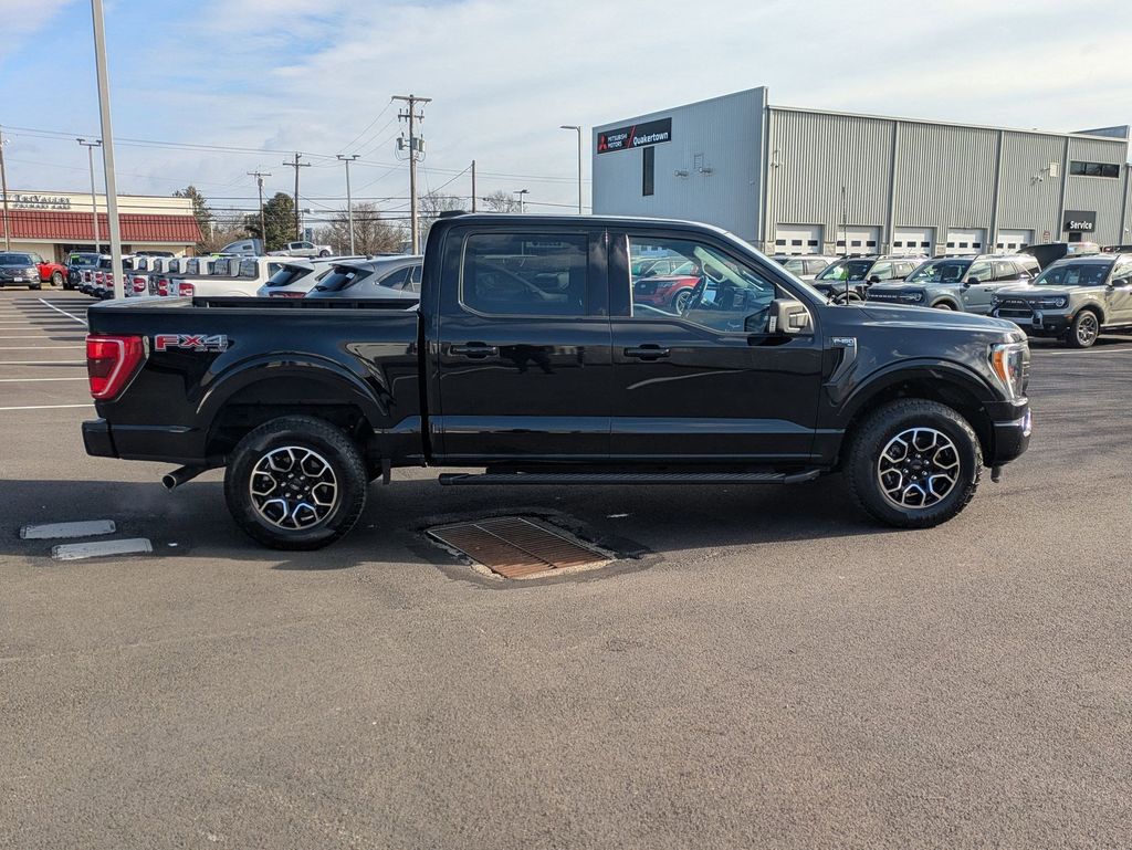 2022 Ford F-150 XLT photo 4