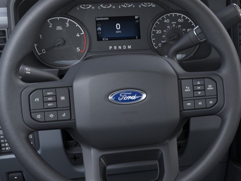 2025 Ford F-350 Super Duty Chassis Cab XLT - Photo 17