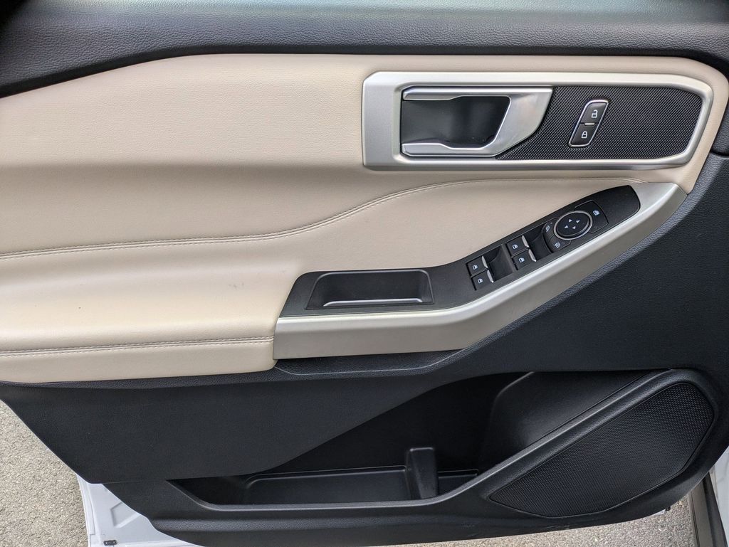 2023 Ford Explorer XLT - Photo 9