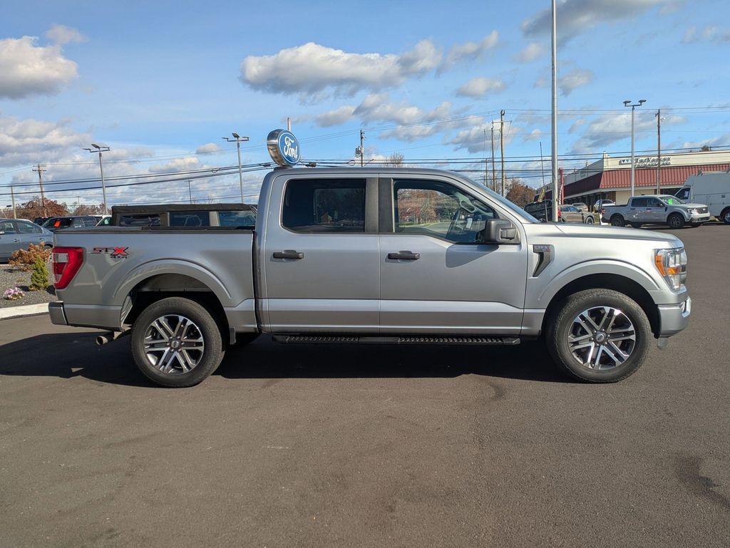 2022 Ford F-150 XL STX photo 4