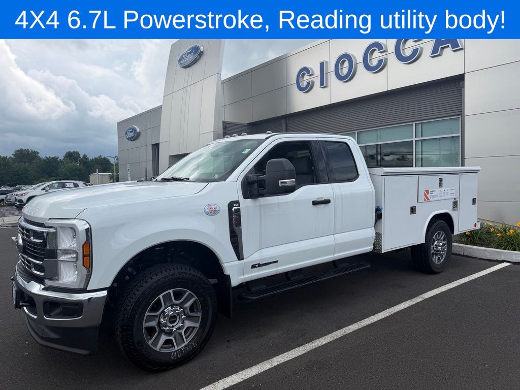 2025 Ford F-350 Super Duty Chassis Cab