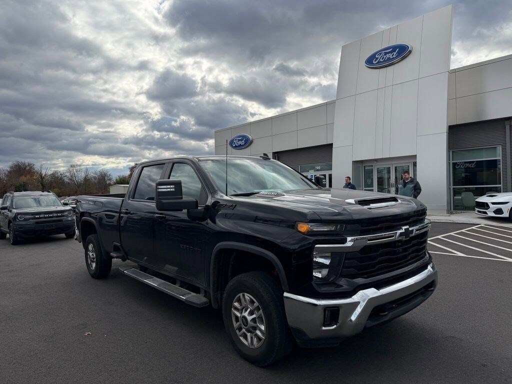 Used 2024 Chevrolet Silverado 2500 HD LT Truck Crew Cab
