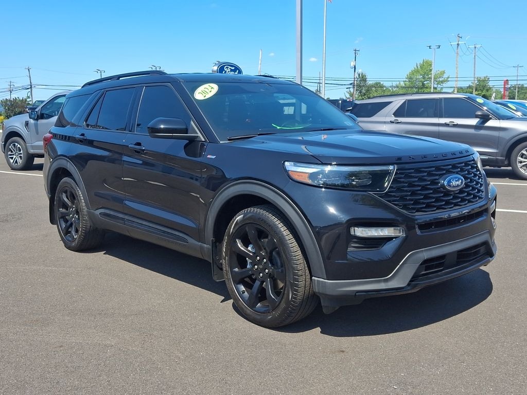 Used 2024 Ford Explorer ST-Line SUV