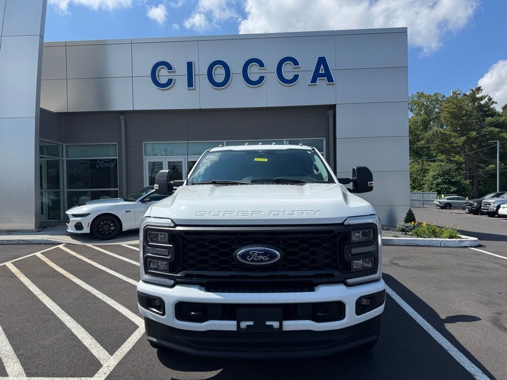 2023 Ford F-250 XL photo 2