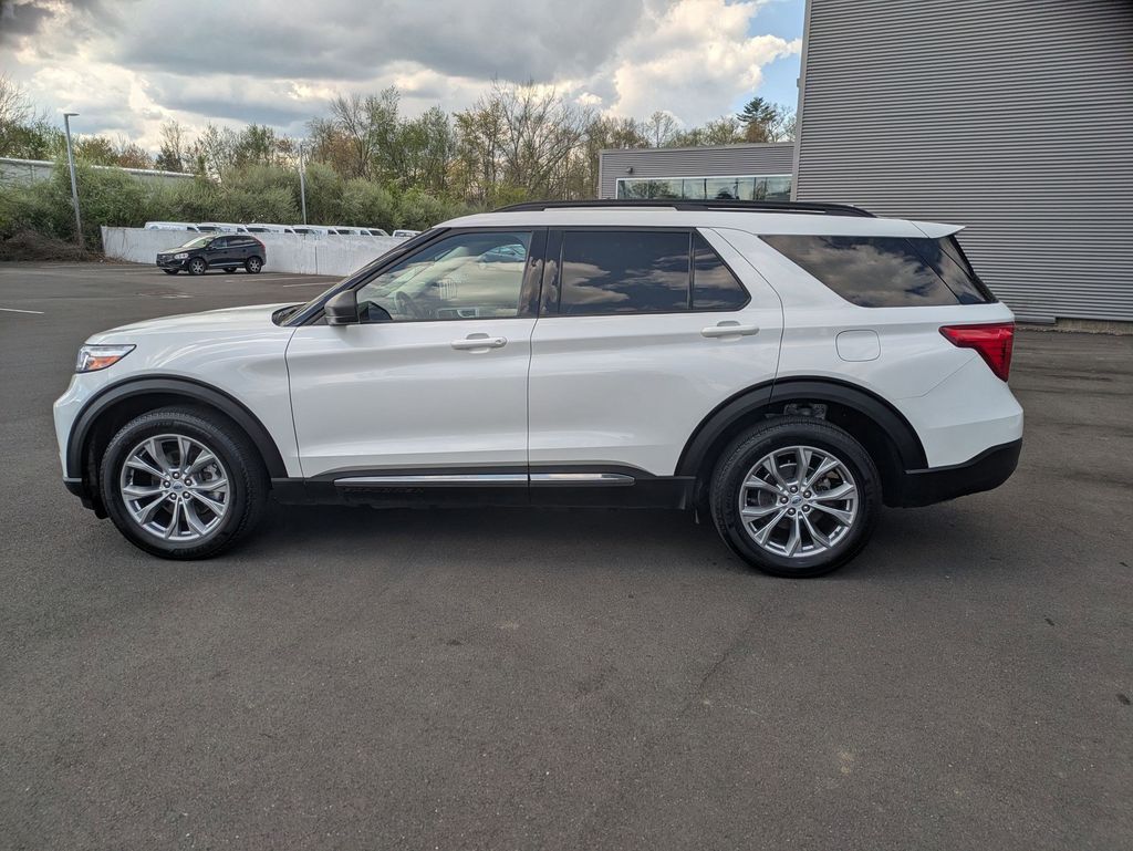 2023 Ford Explorer XLT - Photo 8