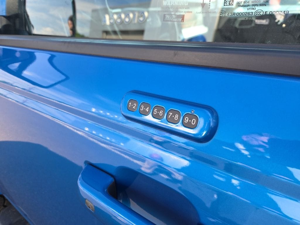 2023 Ford Bronco 4-Door Outer Banks - Photo 9