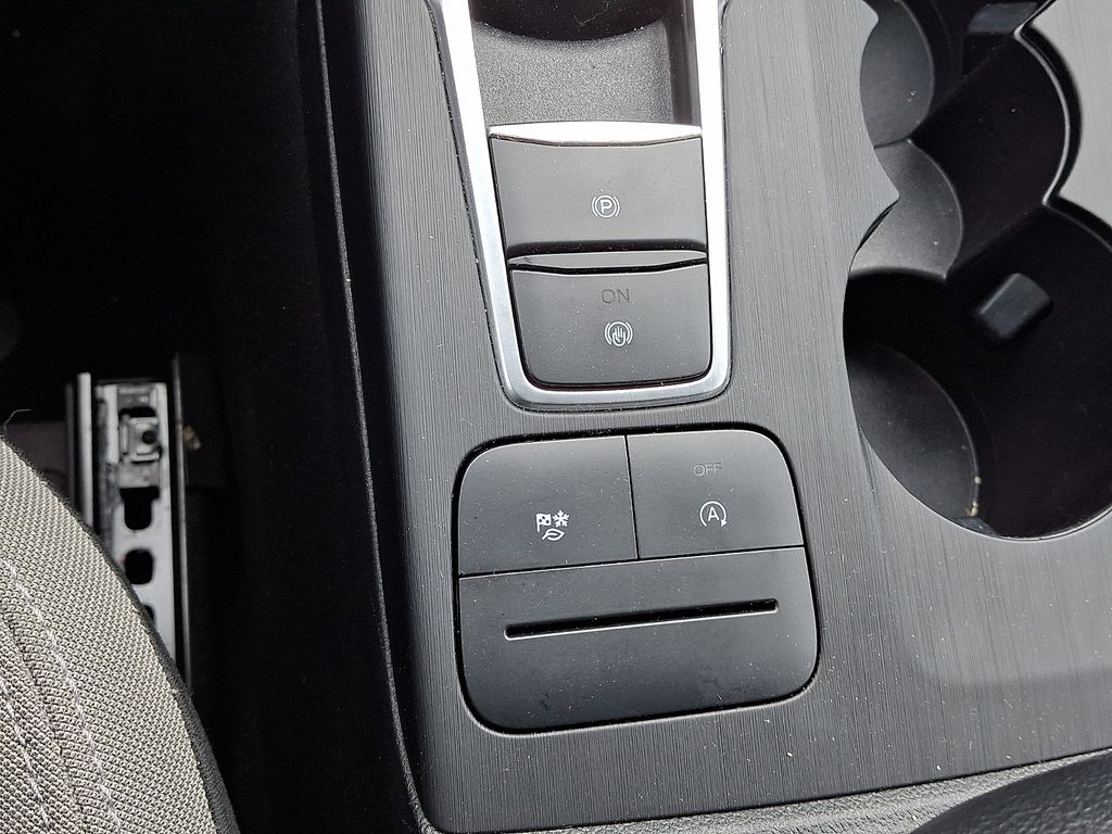 2022 Ford Escape SE - Photo 24