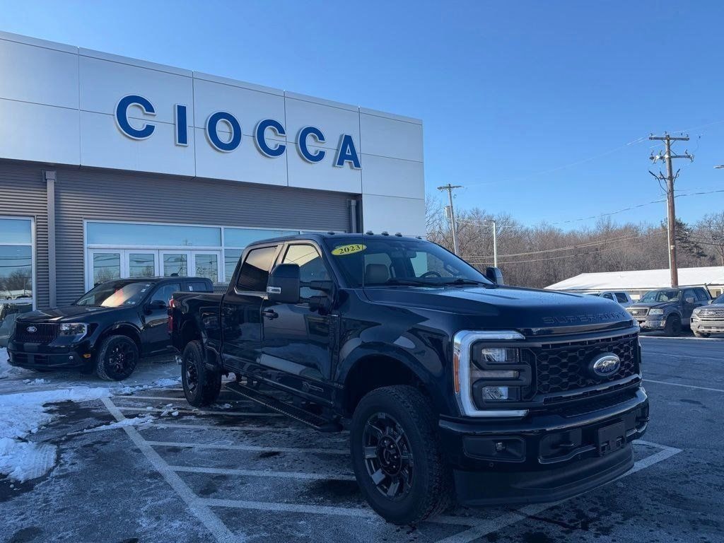 Used 2023 Ford F-250 Lariat Truck Crew Cab