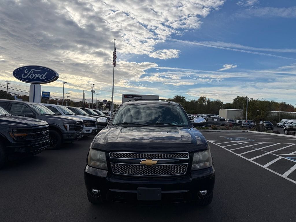 Used 2009 Chevrolet Tahoe LTZ with VIN 1GNFK33079R219099 for sale in Quakertown, PA