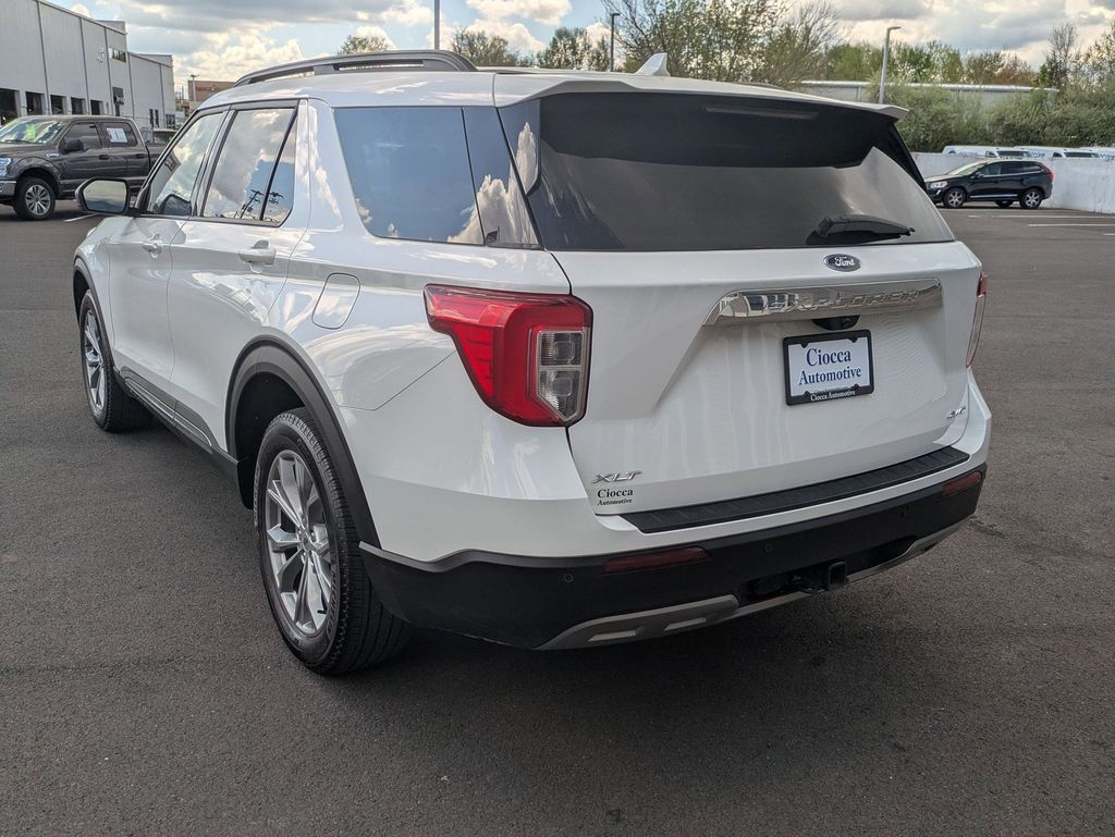 2023 Ford Explorer XLT - Photo 7