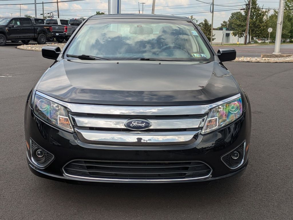 2010 Ford Fusion Hybrid photo 2