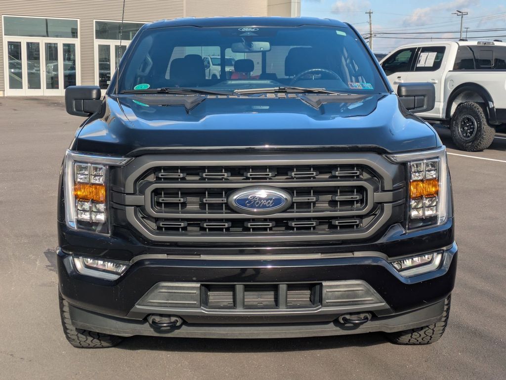 2022 Ford F-150 XLT photo 2