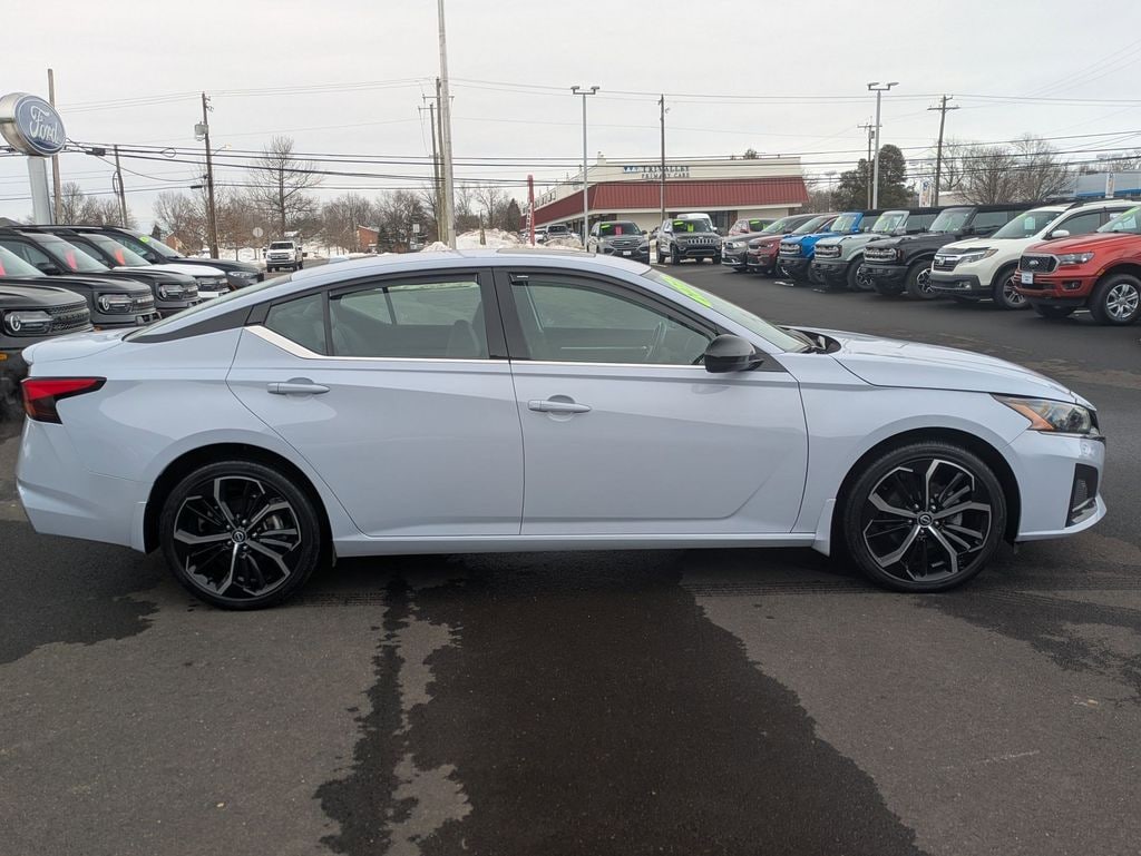 Used 2023 Nissan Altima 2.5 SR Sedan