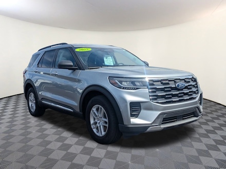 2025 Ford Explorer Active SUV