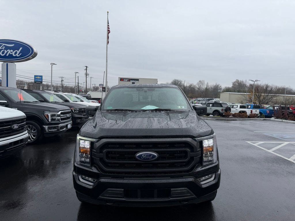 2022 Ford F-150 XLT photo 2