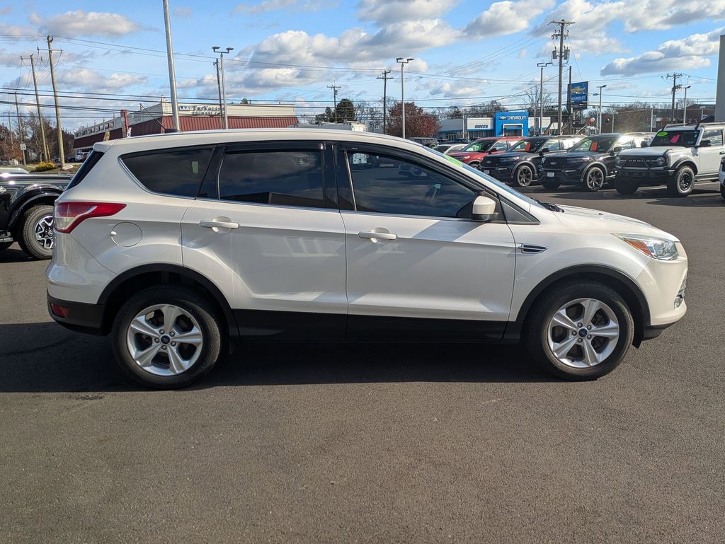 2015 Ford Escape SE photo 4