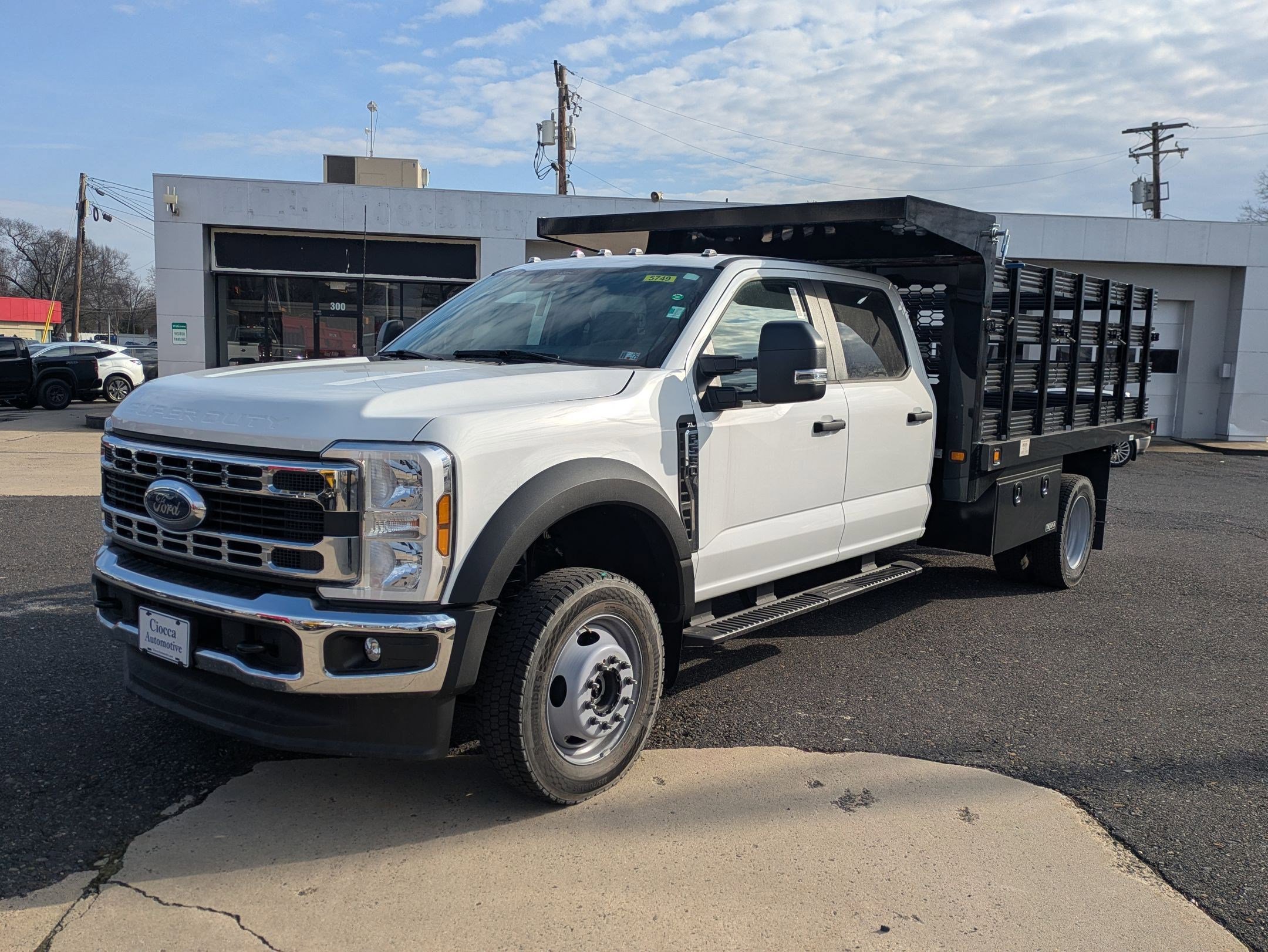 2024 Ford F-550 photo 3