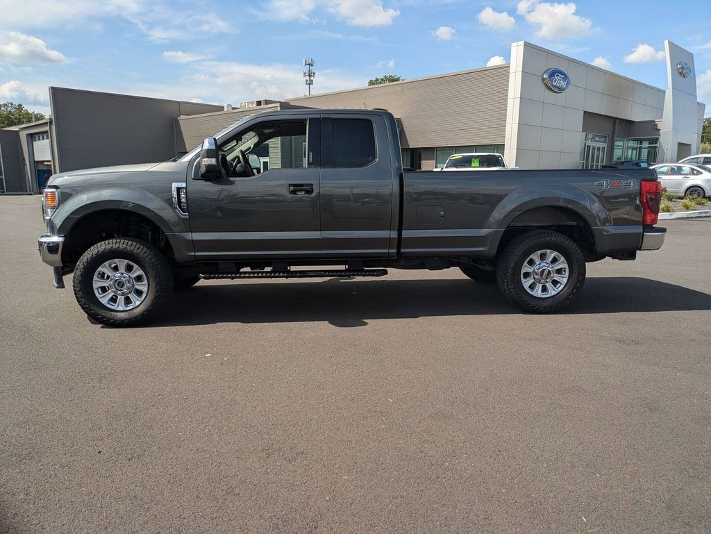 2020 Ford F-250 XLT photo 4