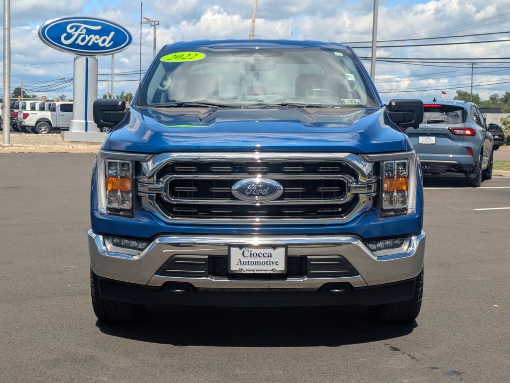 2022 Ford F-150 XLT photo 2