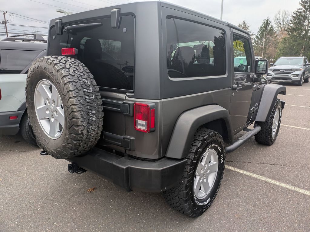 2017 Jeep Wrangler Sport photo 4