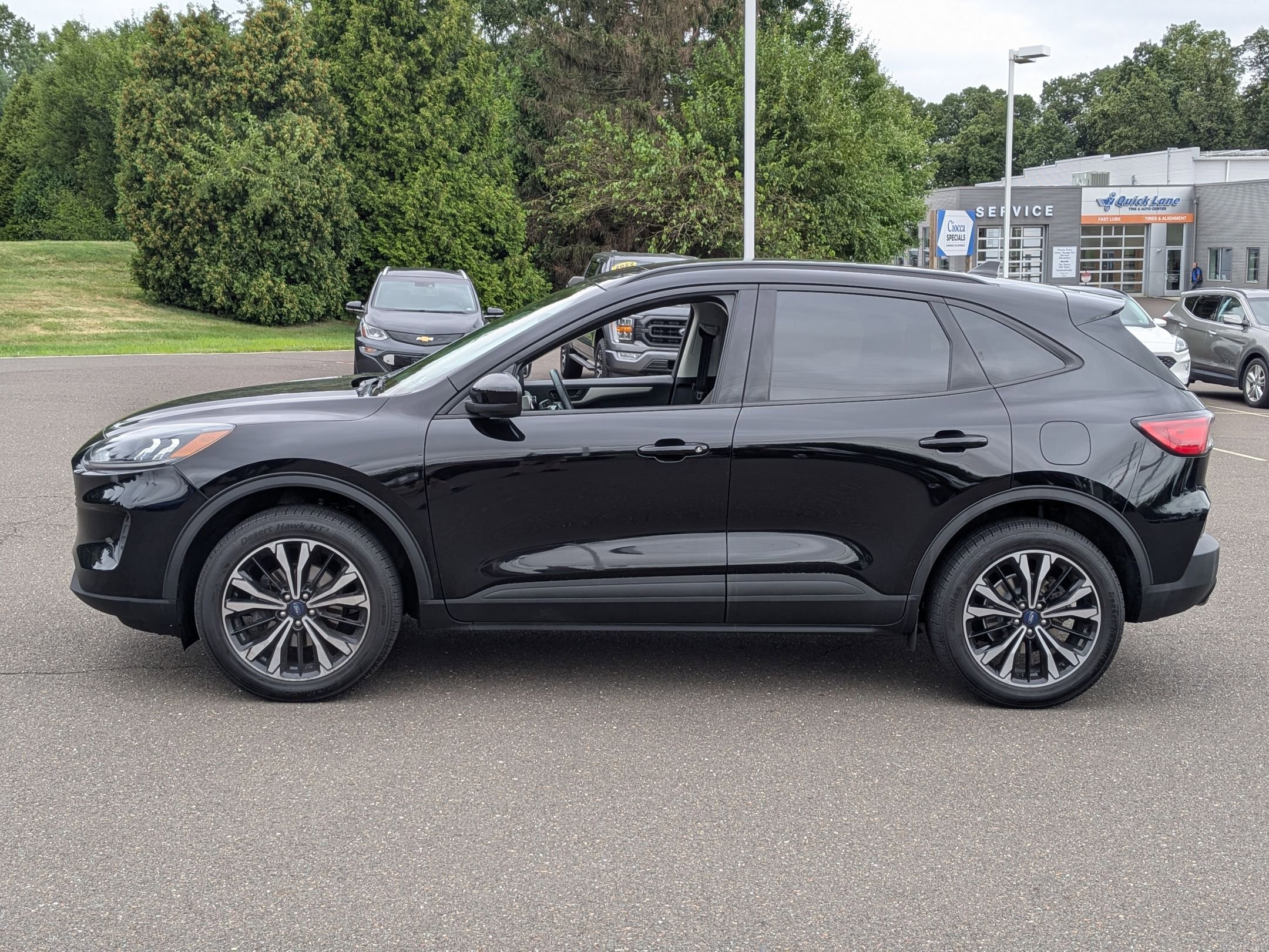 2022 Ford Escape SE photo 4