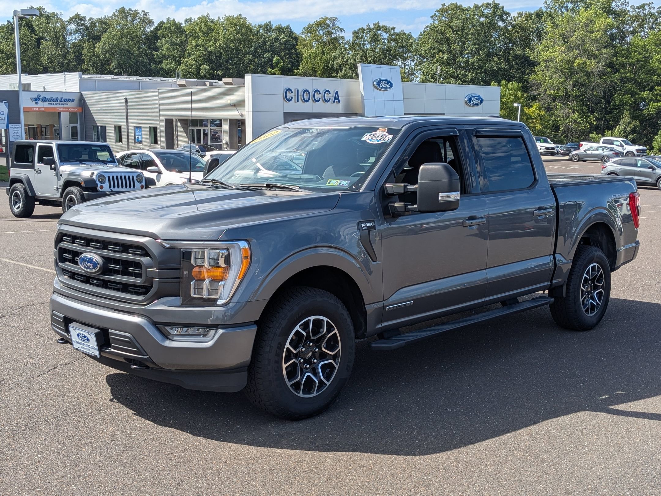 2022 Ford F-150 XLT photo 3