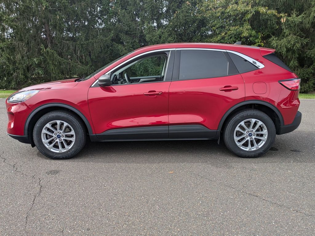 2022 Ford Escape SE photo 4