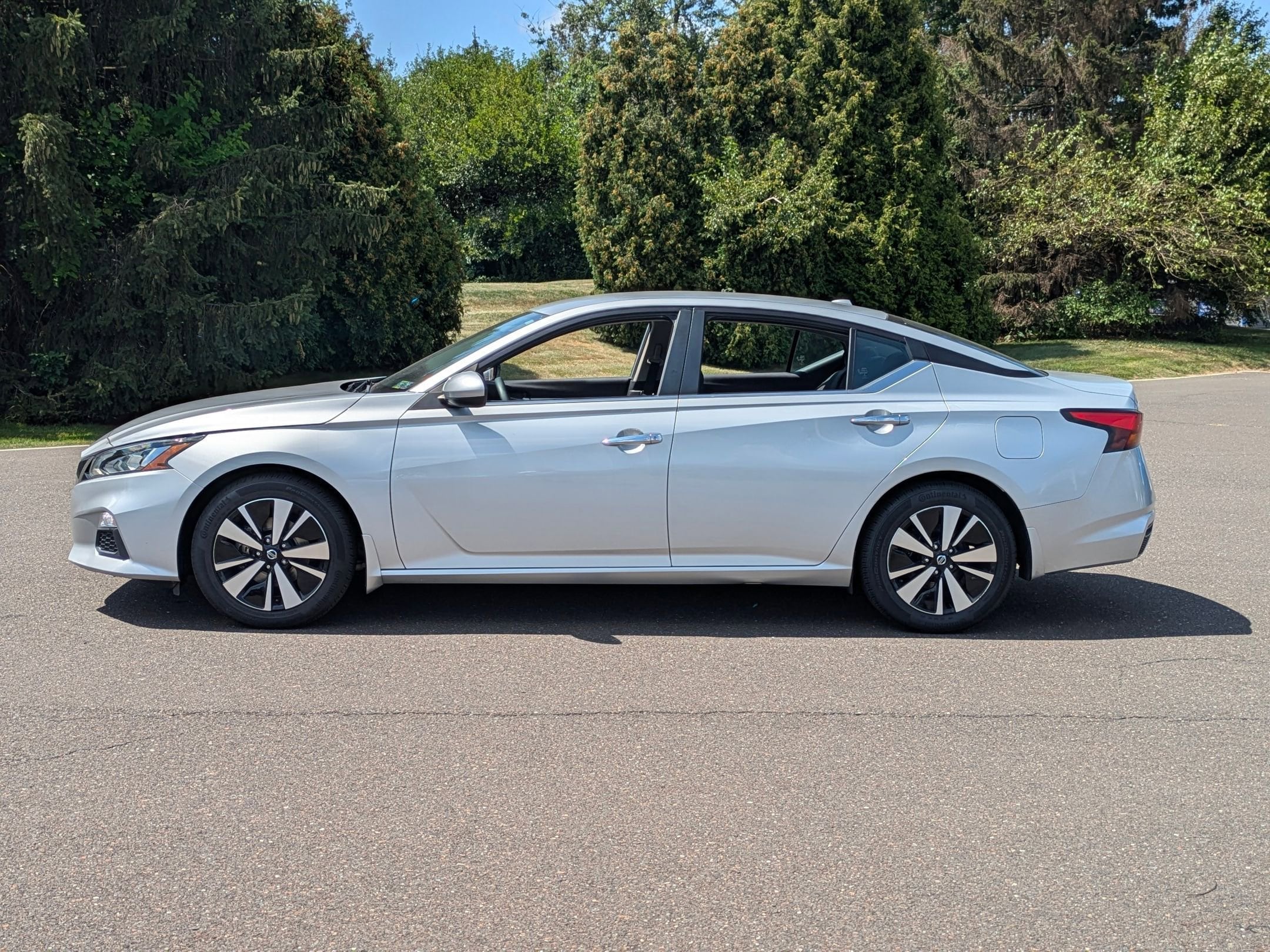 2021 Nissan Altima 2.5 SV photo 4