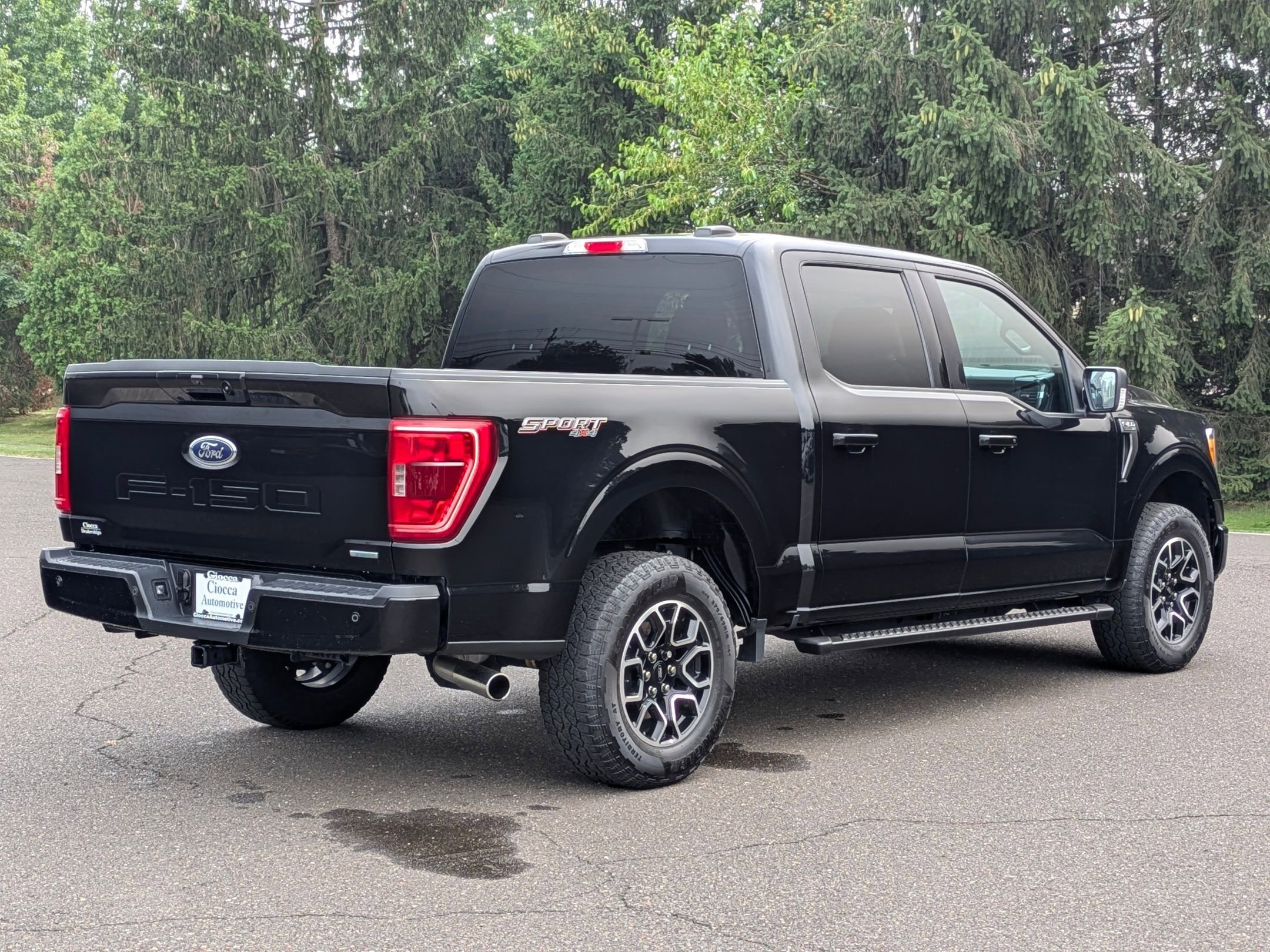 2023 Ford F-150 XLT photo 3