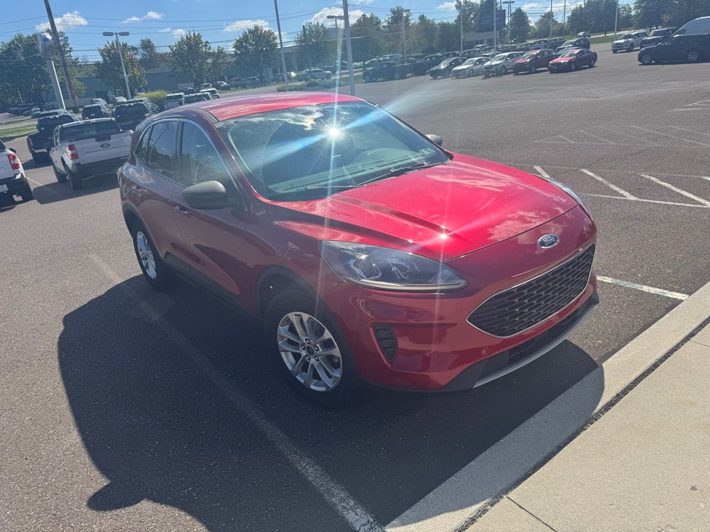 2022 Ford Escape SE photo 3