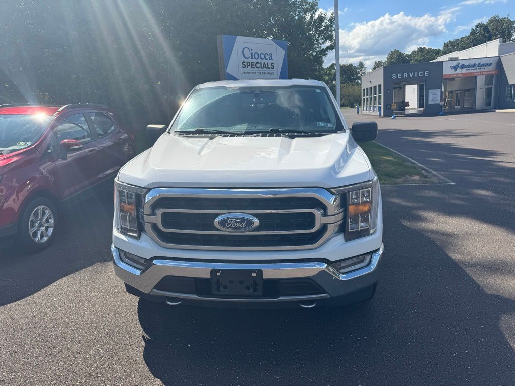 2021 Ford F-150 XLT photo 2