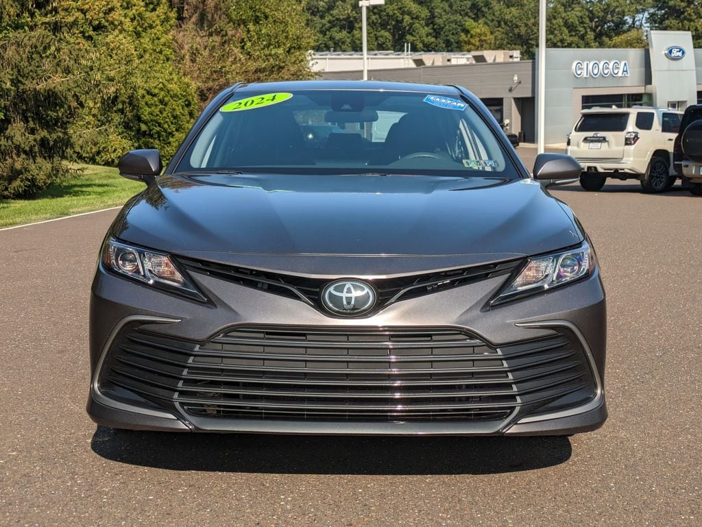 2024 Toyota Camry LE photo 2