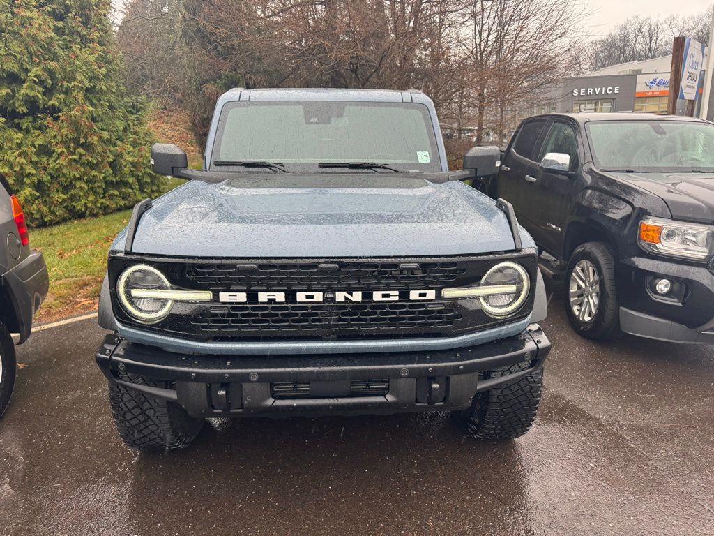 2024 Ford Bronco Wildtrak photo 2