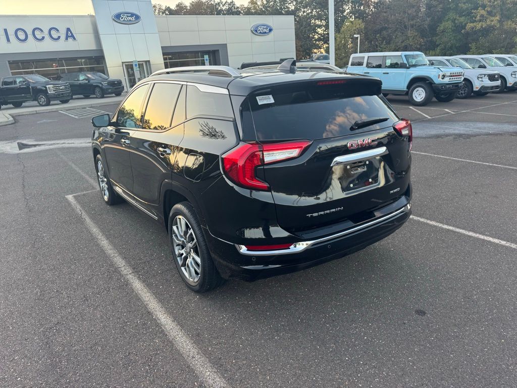 2022 Gmc Terrain Denali photo 3