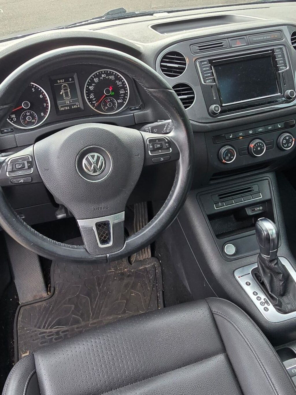 Used 2016 Volkswagen Tiguan SE SUV
