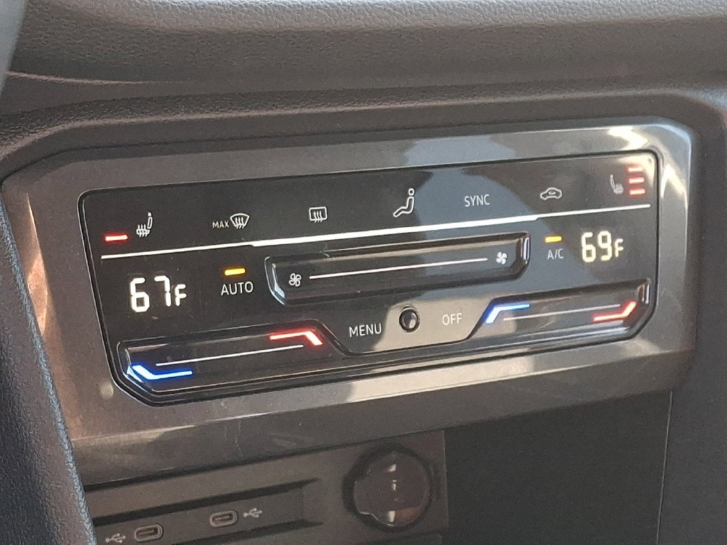 2023 Volkswagen Tiguan SE - Photo 17