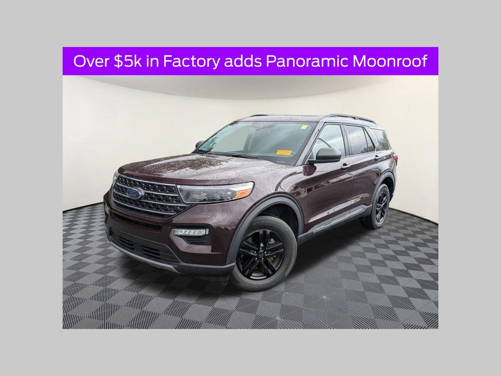 2022 Ford Explorer XLT 4WD's photo