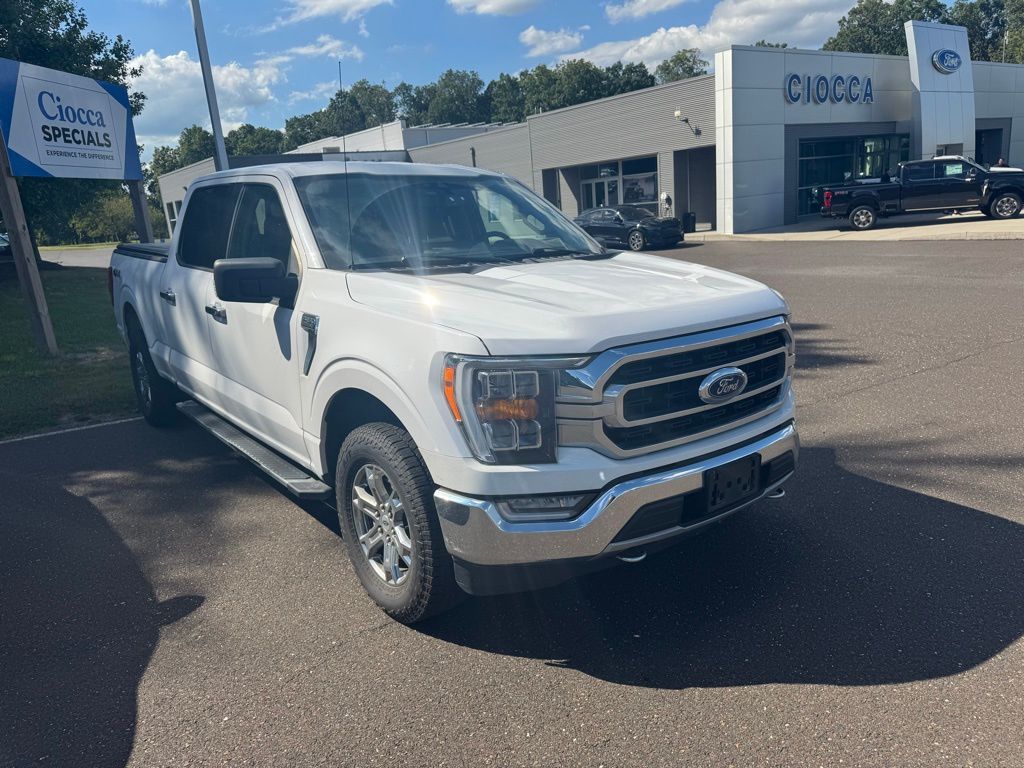 2021 Ford F-150 XLT photo 3