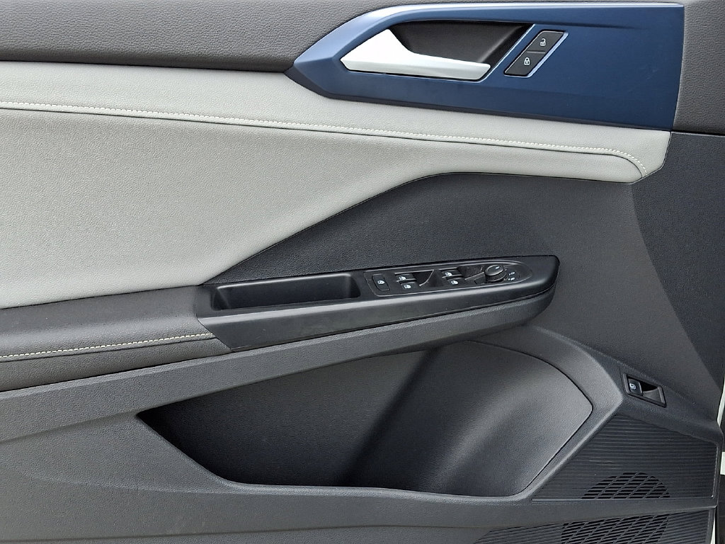 2024 Volkswagen Taos SE - Photo 13