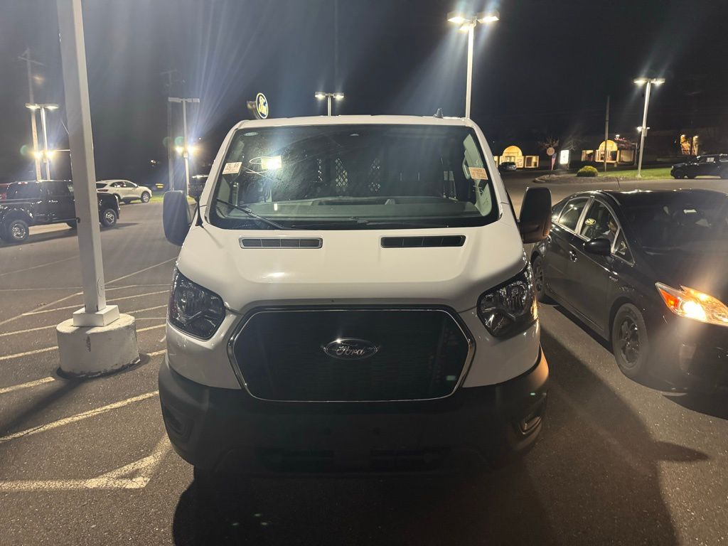 2024 Ford Transit photo 2
