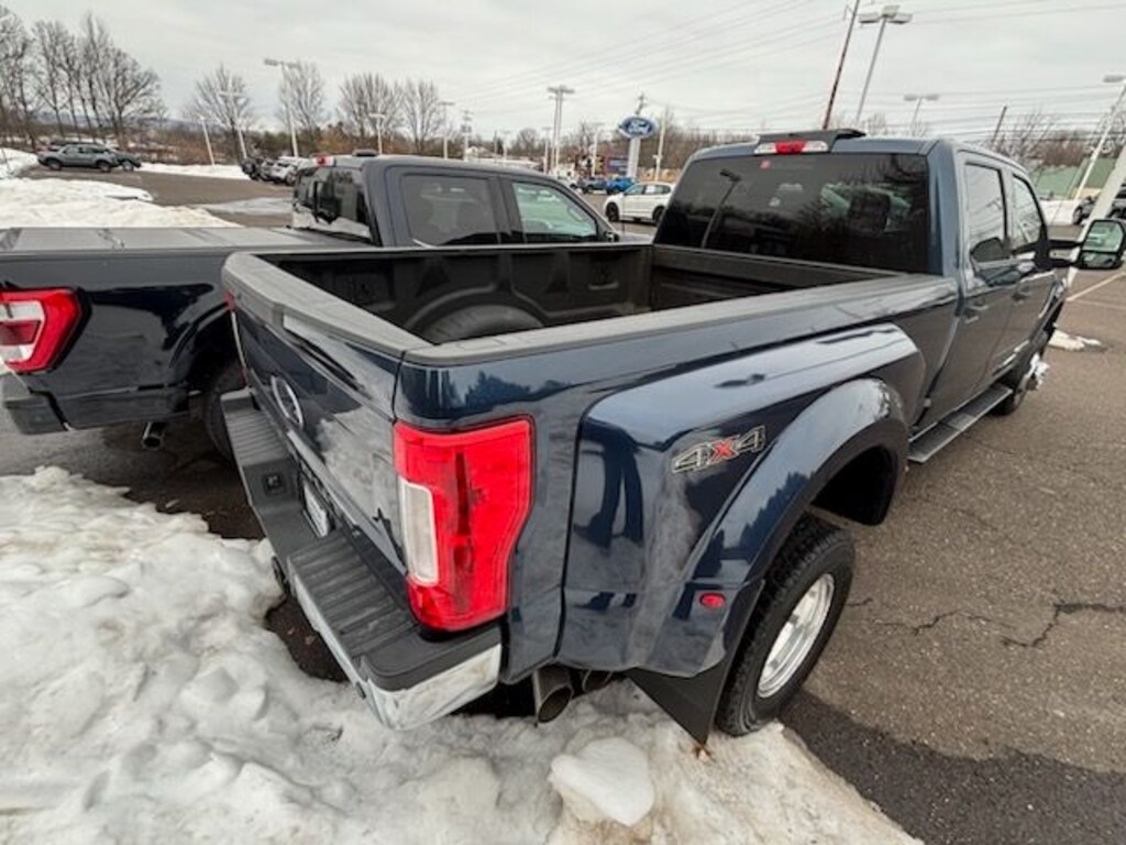 Used 2017 Ford F-350SD XLT Truck Crew Cab