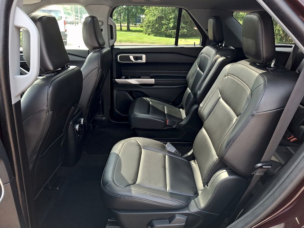 2022 Ford Explorer XLT - Photo 13