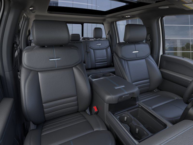 2025 Ford F-350 Super Duty Platinum - Photo 10