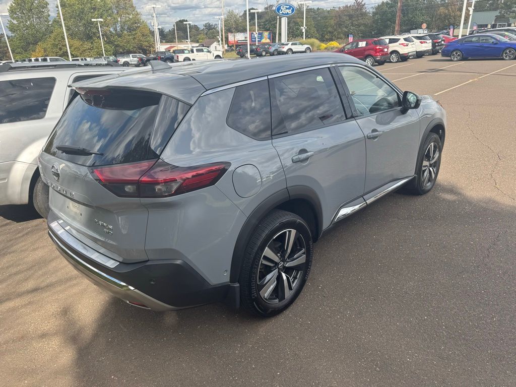 2021 Nissan Rogue Platinum photo 4