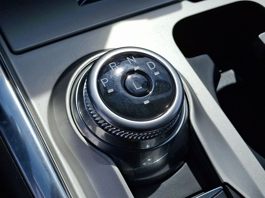 2022 Ford Explorer XLT - Photo 18