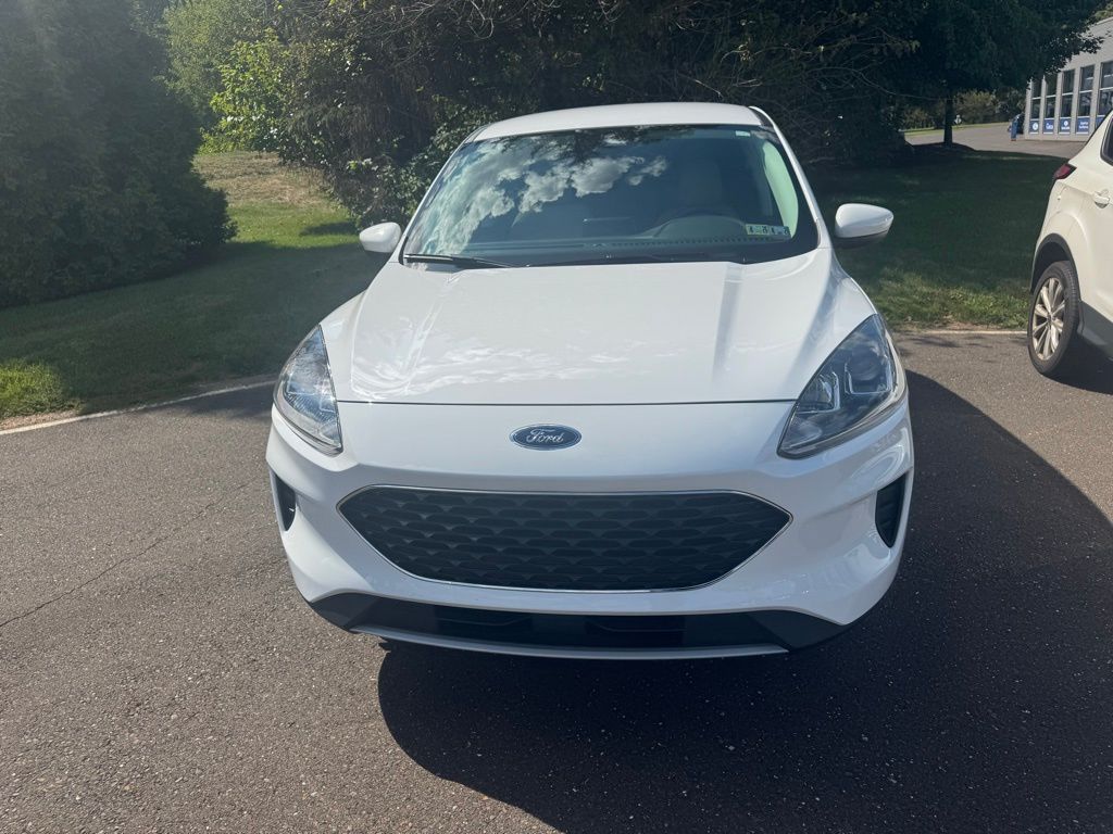2021 Ford Escape SE photo 2