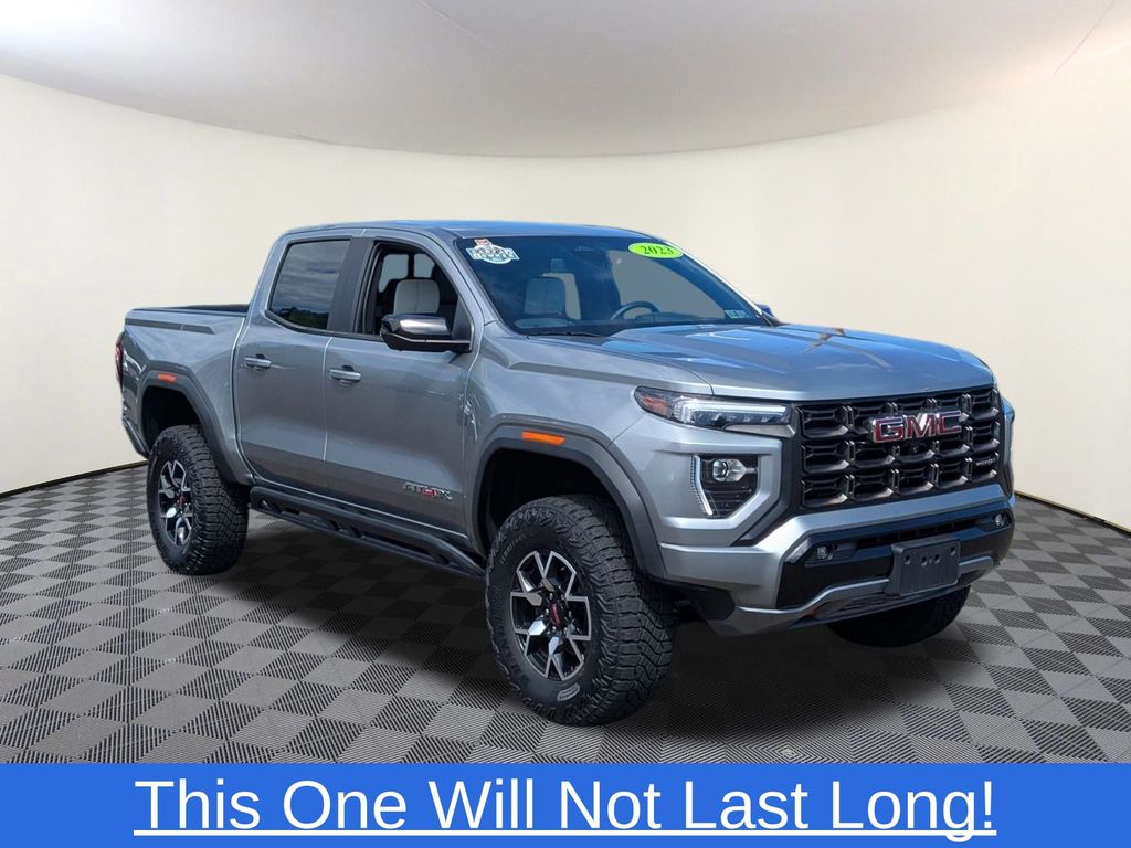 2023 GMC Canyon AT4X's photo