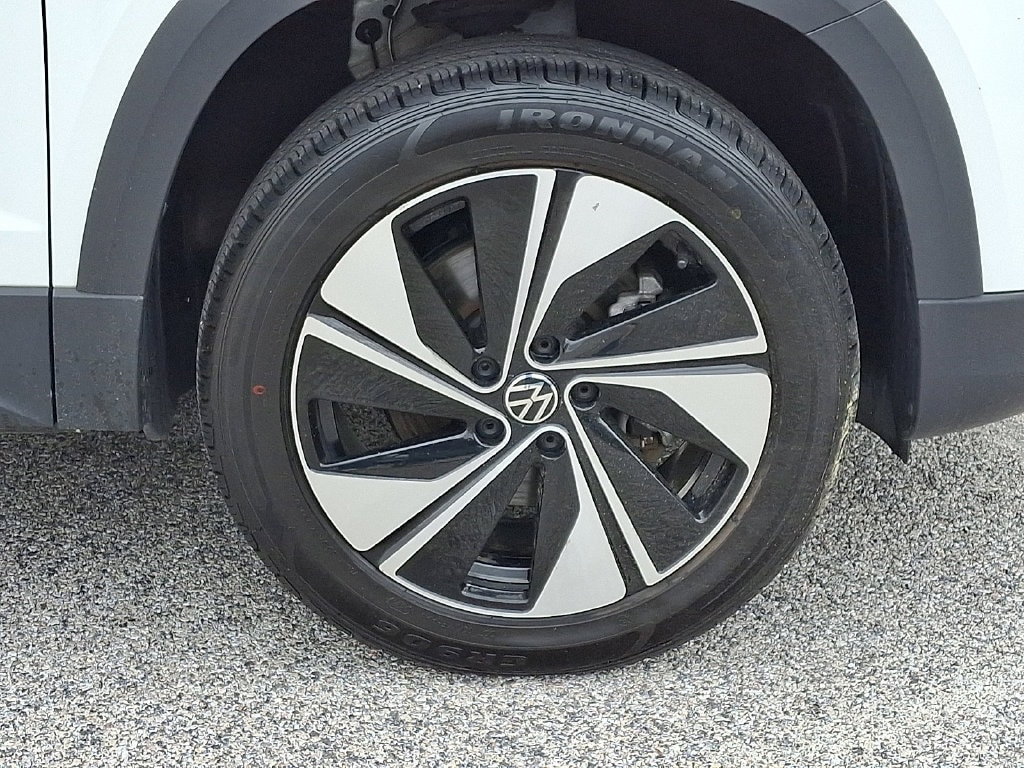 2024 Volkswagen Taos SE - Photo 10