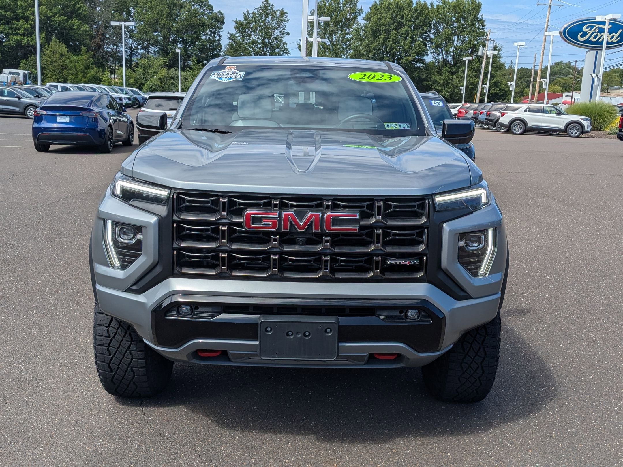 2023 Gmc Canyon AT4X photo 2
